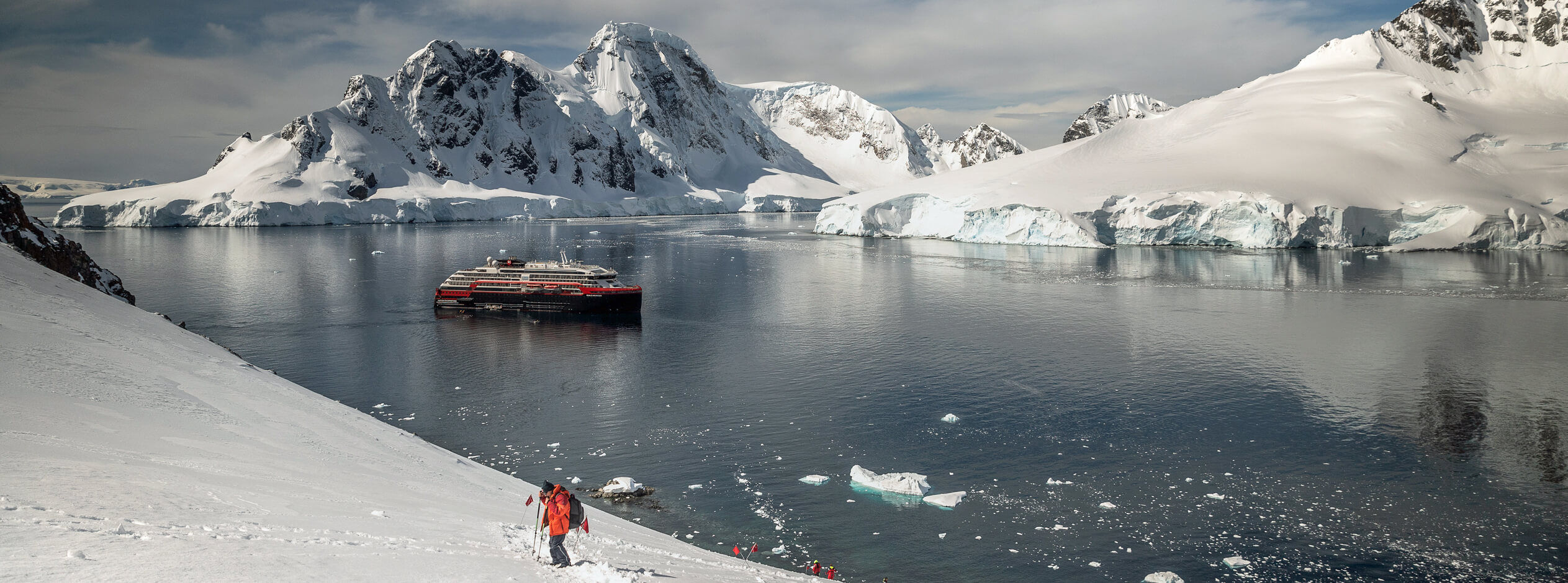  HX Hurtigruten Expeditions - Silver Travel Advisor Bildidee 