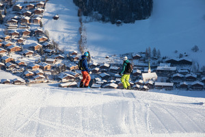 Alpbach skiers - photo courtesy Alpbachtal Seenland Tourismus