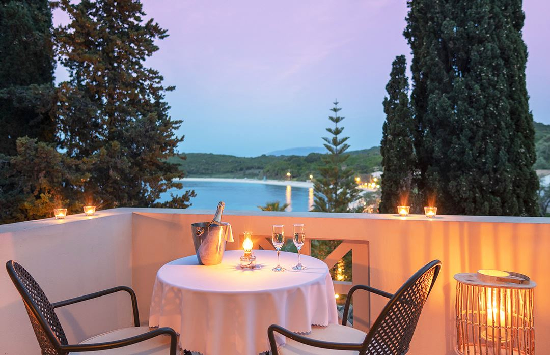 Bella Mare Hotel, Corfu © Simpson Travel