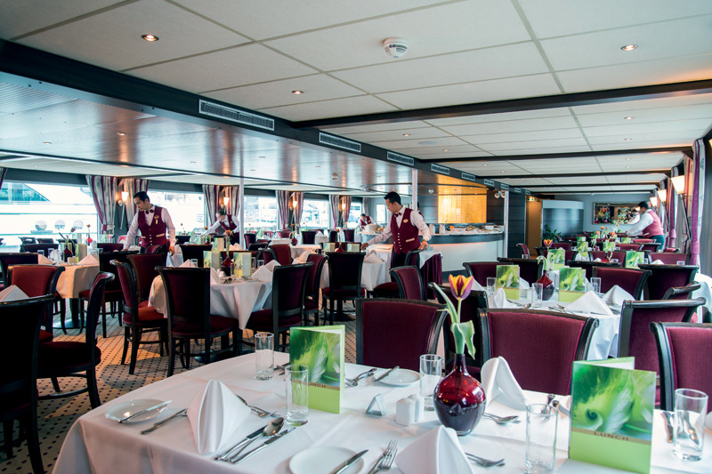 Brabant Panorama Restaurant © Fred. Olsen Cruise Lines