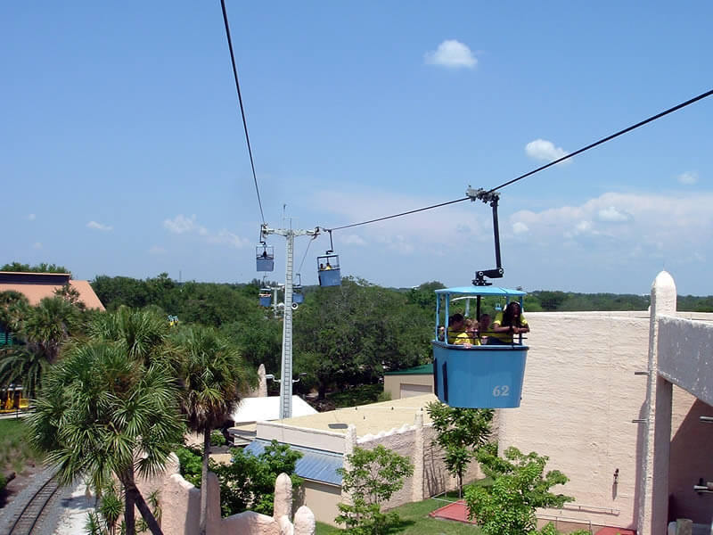 Busch Gardens Skyride by ClaudiaTampa39 at English Wikipedia