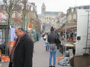 Market and cathedral
