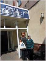 Glynis and her sister Julie outside Bond Hotel 