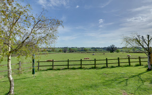 The view from Hexden Lea - single story accessible cottage in Rolvenden, Kent