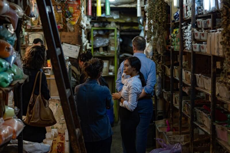 Browsing in the souk
