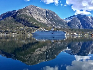 Reflection of MS Magellan at Eidfjord