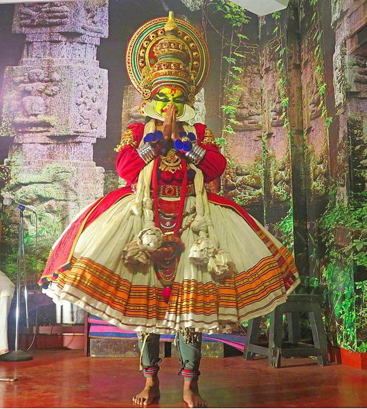 Kathakali performer