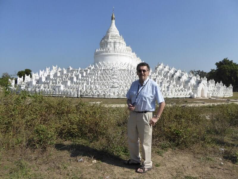 Robert Powell and the Hsinbyume Pagoda