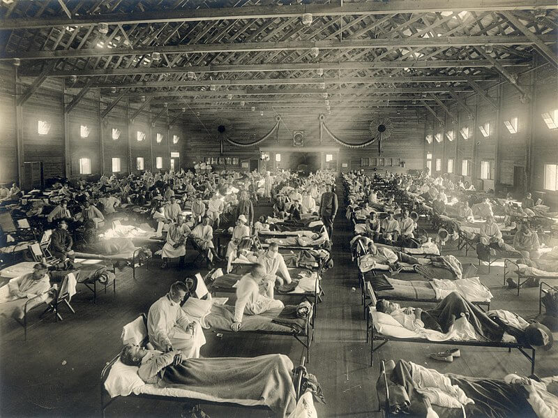 Emergency hospital during the Spanish Flu pandemic - Public domain via Wikimedia Commons