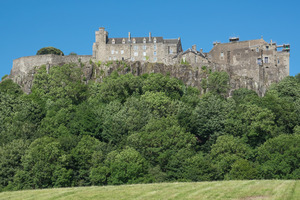 Stirling Castle by DeFacto via Wikimedia Commons