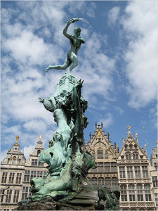 Antwerp - by Ph.viny Wikimedia Commons