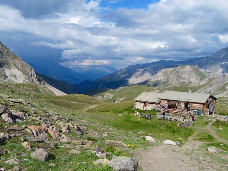 A typical Alpine refuge, where accommodation is cramped