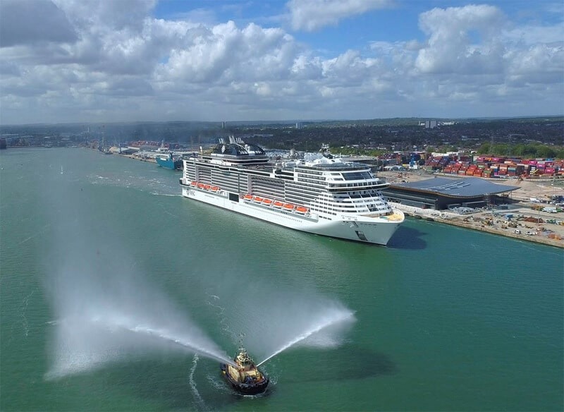 MSC-Virtuousa-arrives-in-Southampton