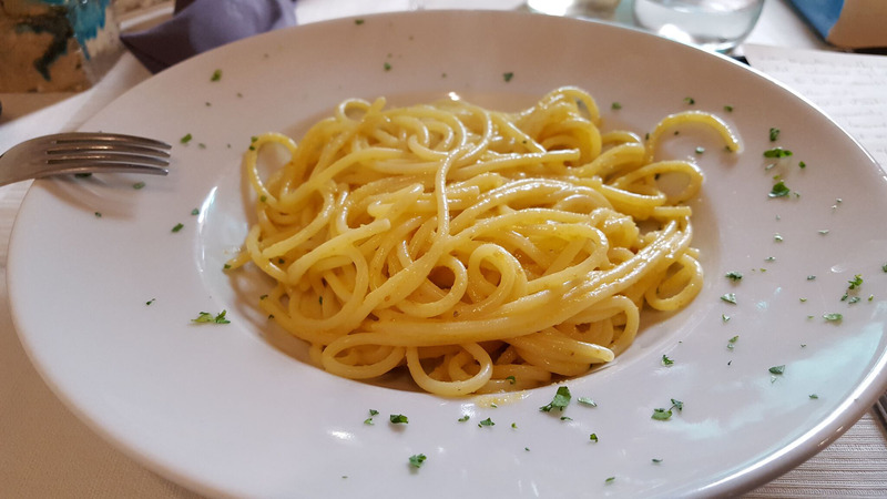 Spaghetti con bottarga, local speciality with mullet roe