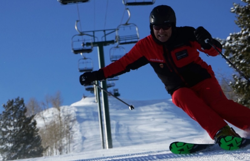 Social senior skiing in Sundance