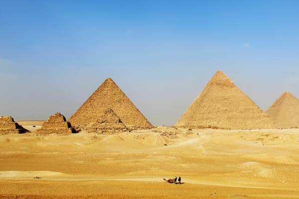 Egypt-tour-pyramids-Giza
