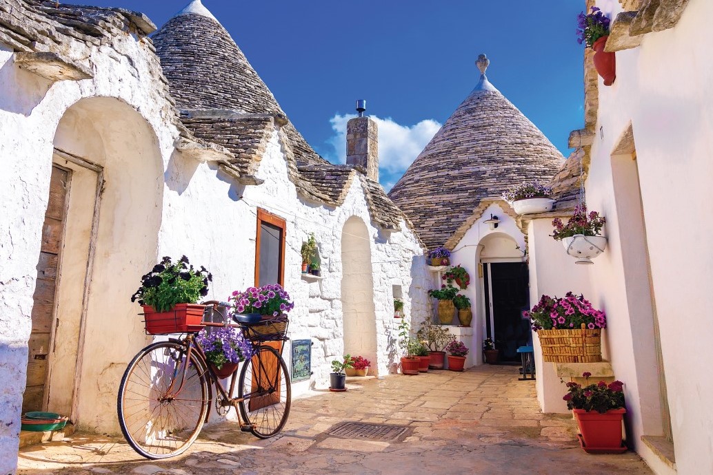 carousel-Aug23-TravelEditions