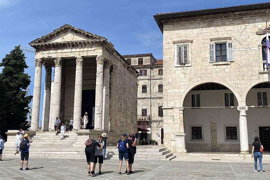 Temple of Augustus