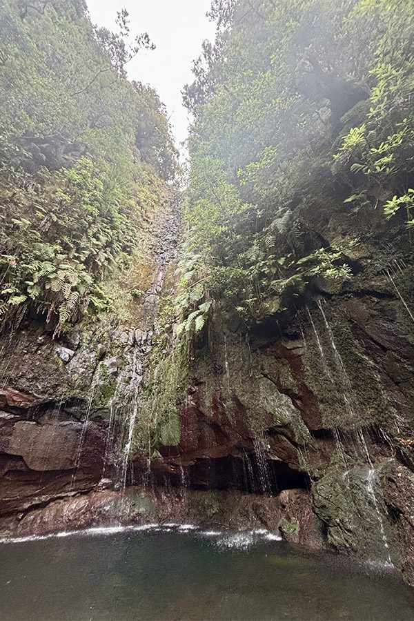 25 des Fontes waterfall