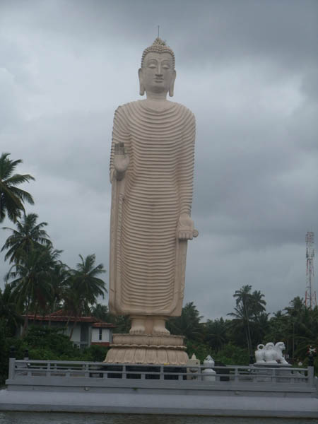 Prali Paraleya memorial