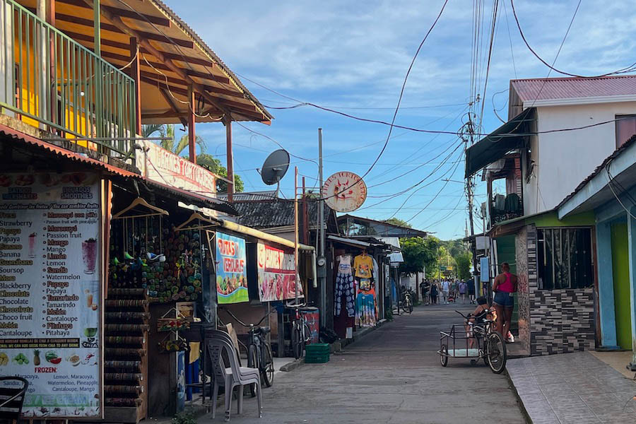 Tortuguero village