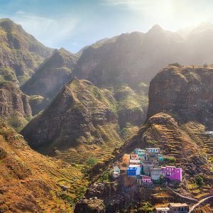 25-8-editorial-Santo Antao