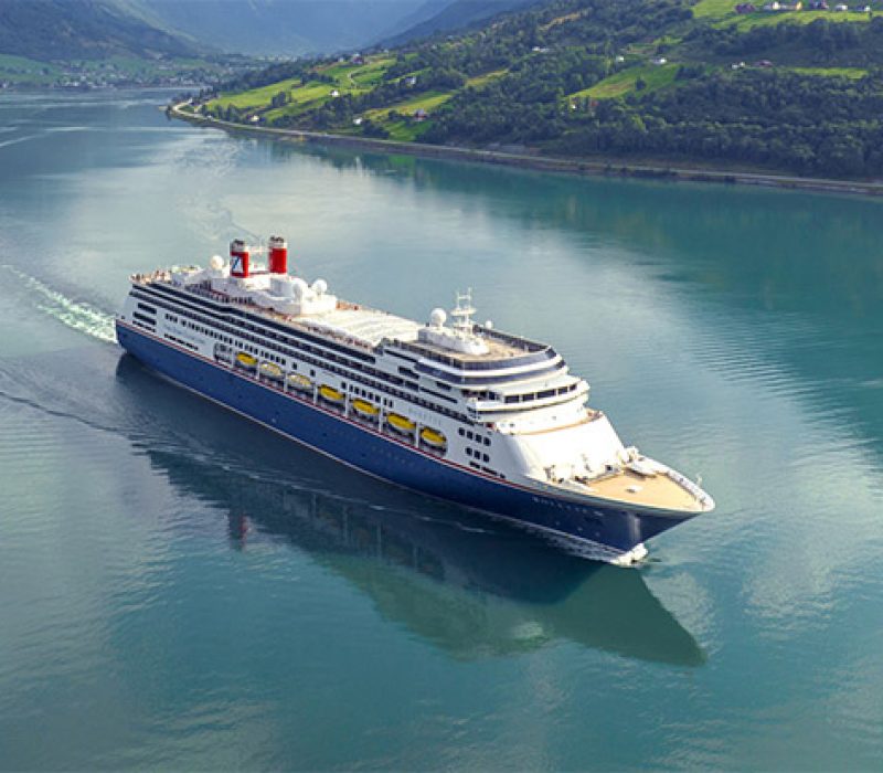 26-07-offer-FOCL Bolette in Olden with Balmoral, Norway summer 2022 cropped