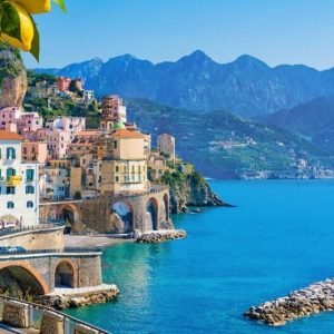 Amalfi-Coast-lemons-min