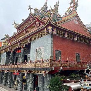 article-BW-Taiwan-Taoist-temple-Juifen